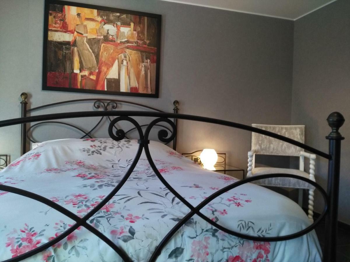 Les Sansonnets Otel Vaux-sur-Sure Dış mekan fotoğraf